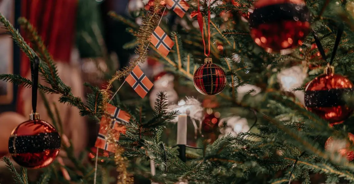 5 erreurs à éviter lors de la décoration de votre sapin lumineux