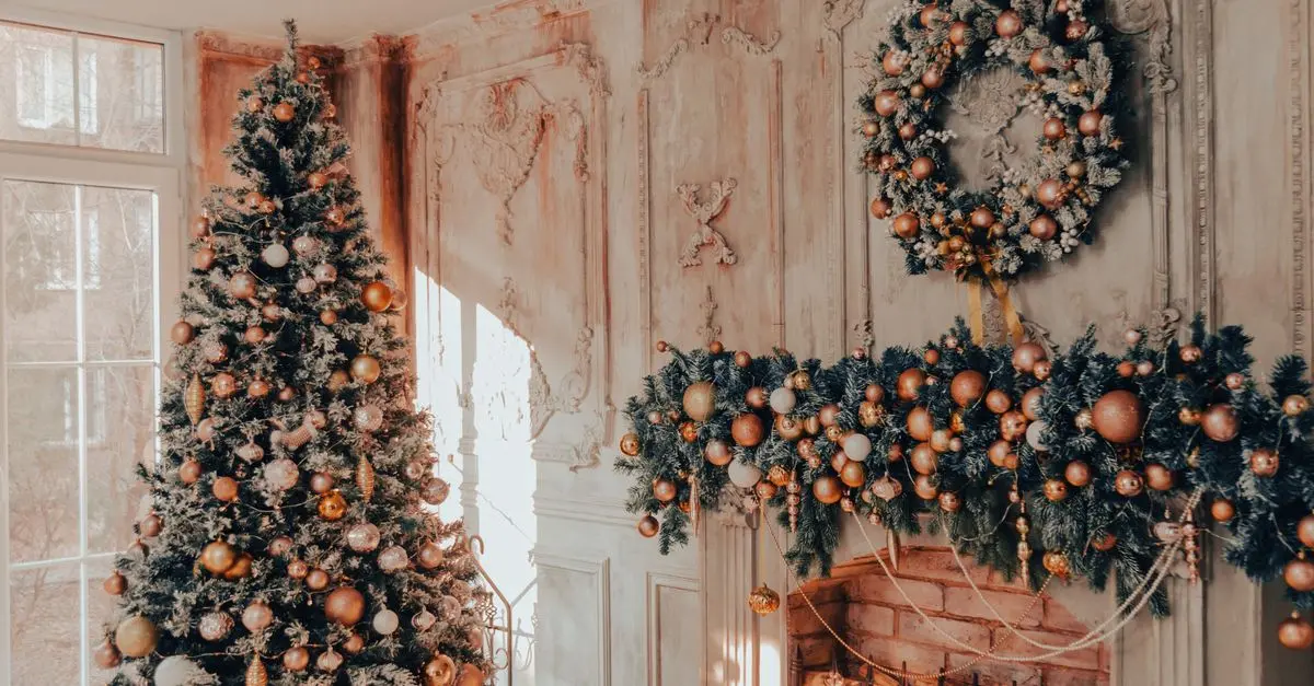 Comment choisir des lumières pour sublimer votre sapin de Noël